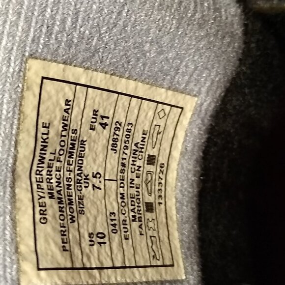 Ladies Merrel Moab Hiking Boot - Picture 3 of 3